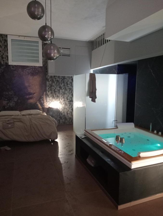 בארי Suite Luxurya מראה חיצוני תמונה