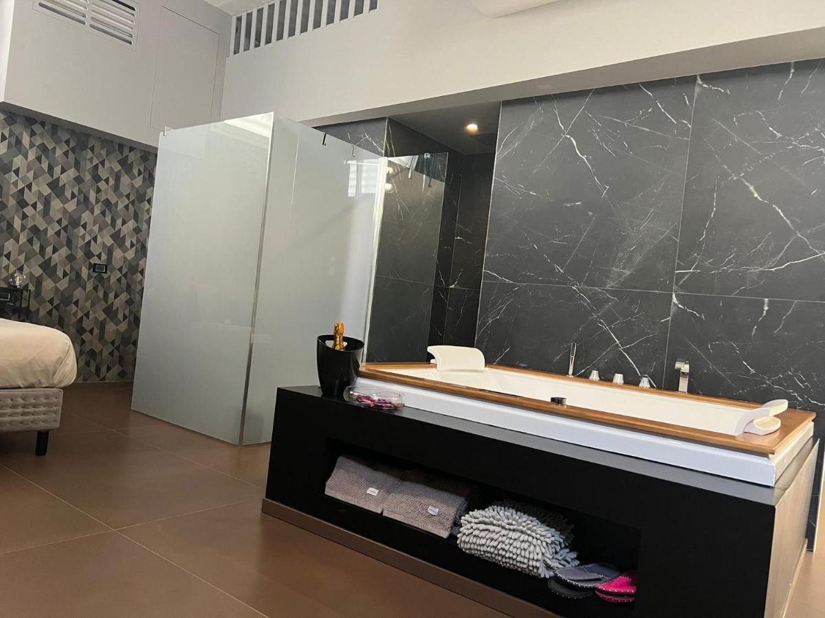 בארי Suite Luxurya מראה חיצוני תמונה